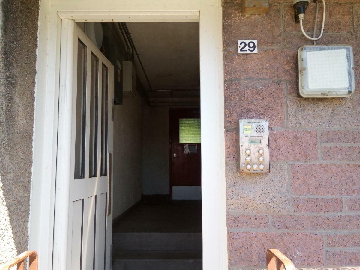 Homestay, Number 29, Dunollie 오반 외부 사진